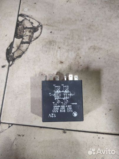 Реле Подогрева сидений Skoda Octavia a4 tour