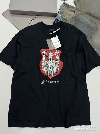 Футболка balenciaga