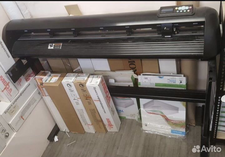 Режущий плоттер Vicsign VSQ1200 vinyl cutter