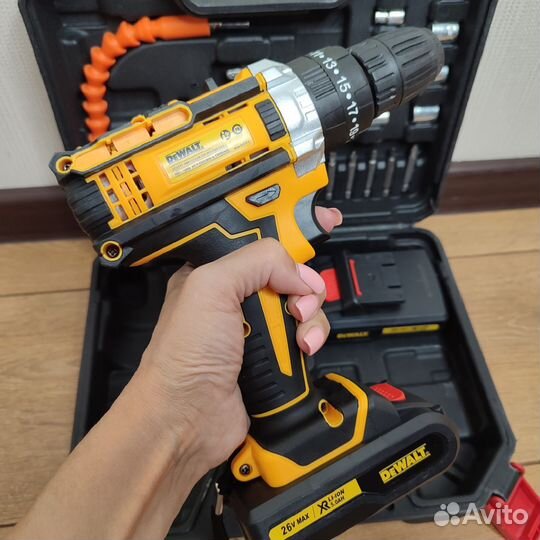 Шуруповерт Dewalt 26v