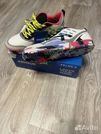 Кроссовки kelme