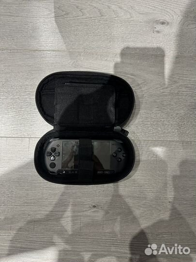 Sony PSP с дисками в комплекте