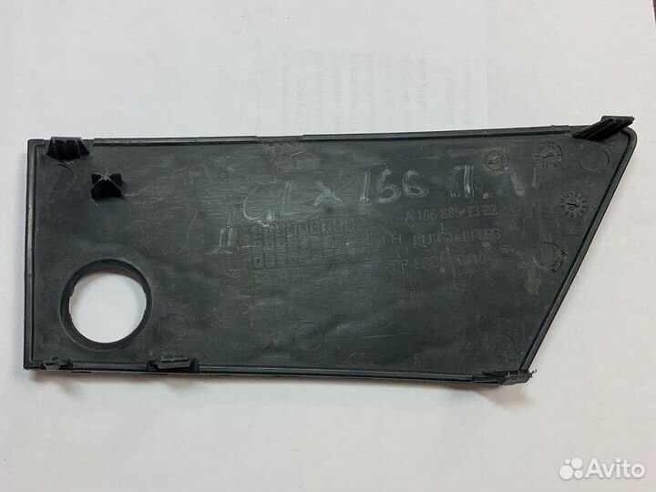 Левая накладка переднего бампера gl gls x166 x 166