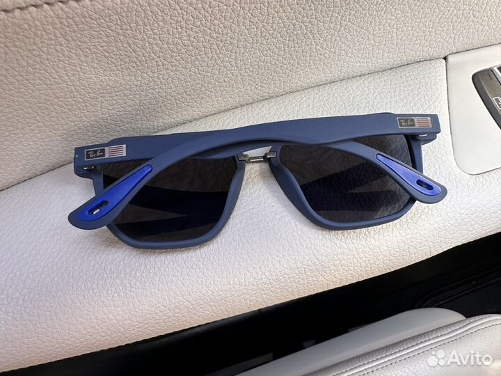 Солнцезащитные очки Ray-Ban с поляризацией синие