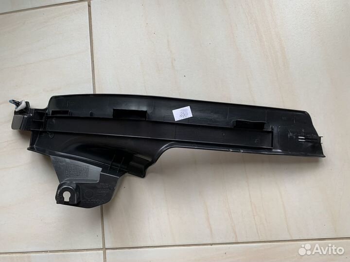 Накладка порога правый Volvo S60