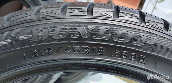 Dunlop SP Winter Maxx WM01 215/45 R18 89Q
