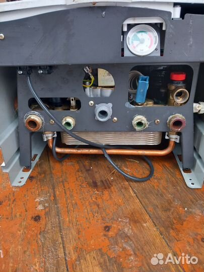 Газовый котел двухконтурный Baxi eco 3 compact