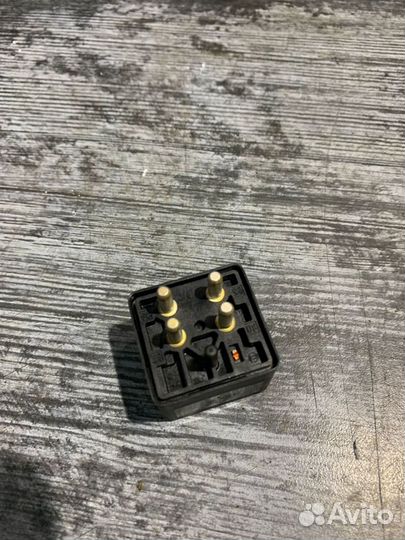 Реле abs Mercedes-Benz W140