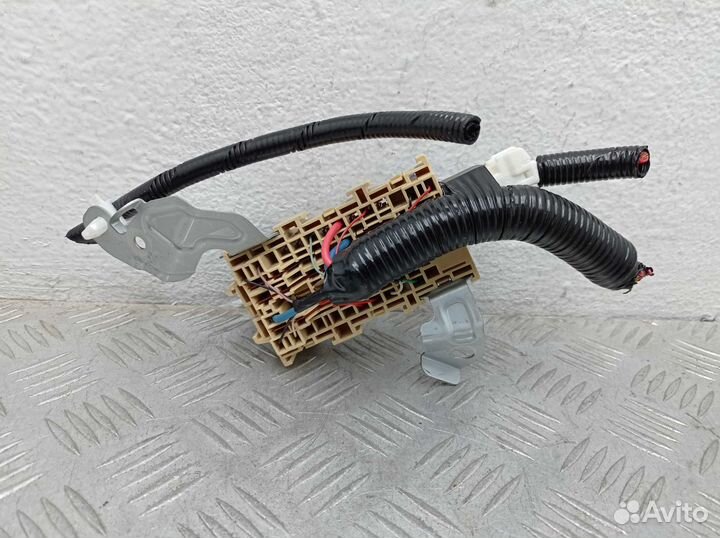 Блок предохранителей Infiniti Q50 V37