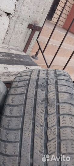 Bridgestone Blizzak Ice 215/55 R17 30VR