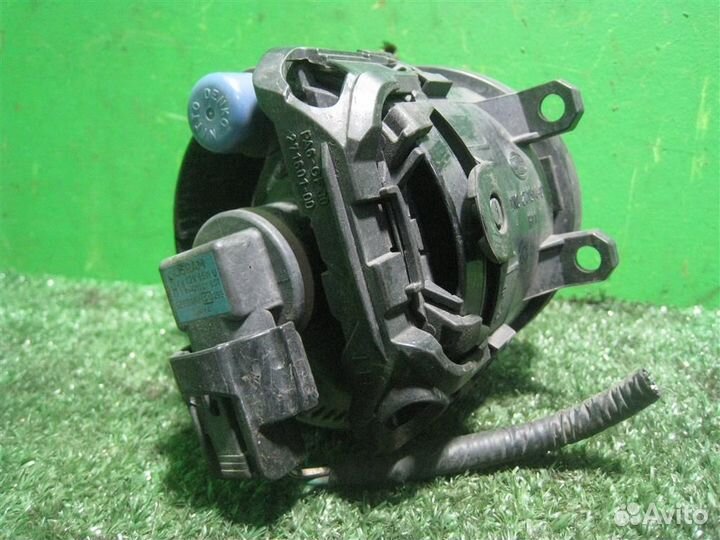 Птф передняя левая Toyota Verso R2 2009