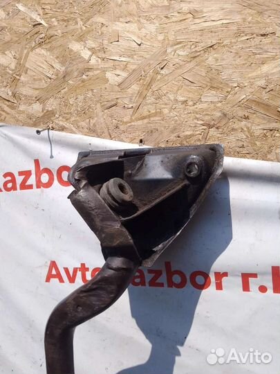 Балка передняя Nissan Vanette SK82