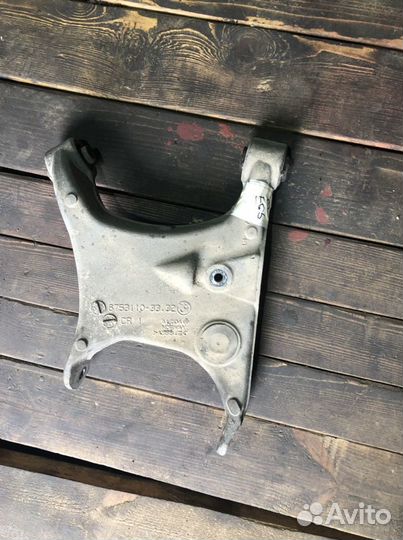 Задний правый рычаг bmw е65