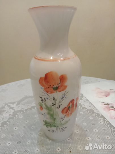 Ваза с маками молочное стекло СССР