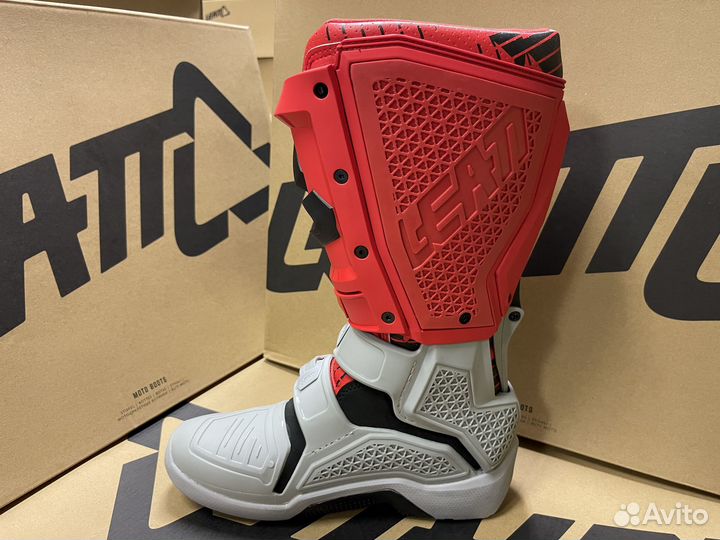 Мотоботы Leatt Boots 5.5 FlexLock Enduro Jw22