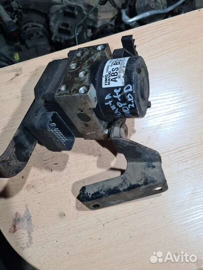 Блок ABS Hyundai Santa Fe 2008