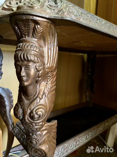 Журнальный кованый столик 