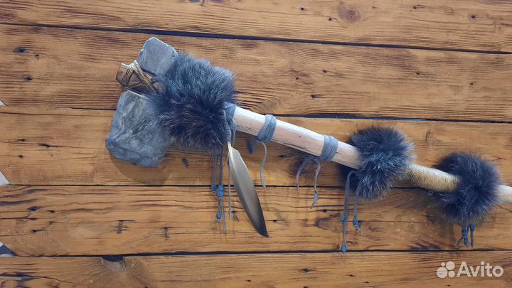 Каменный топор