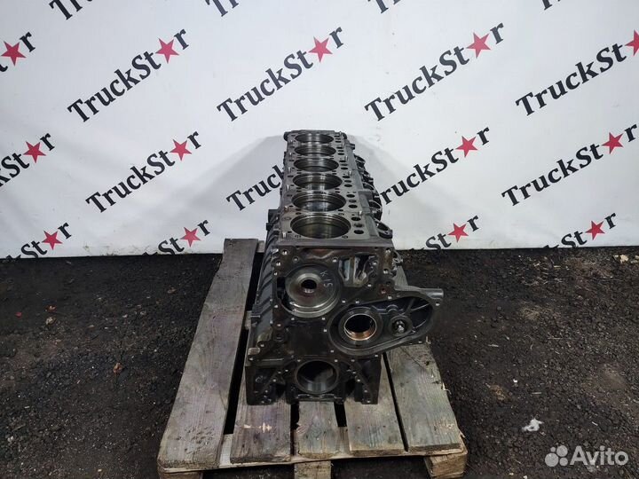 Блок цилиндров двигателя 2017г