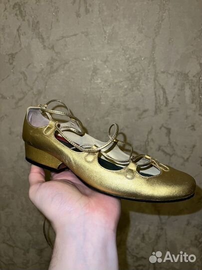 Туфли женские
