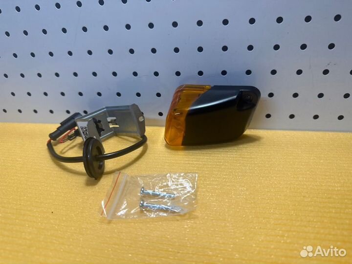 Фонарь поворота левый Iveco Eurotech Eurostar