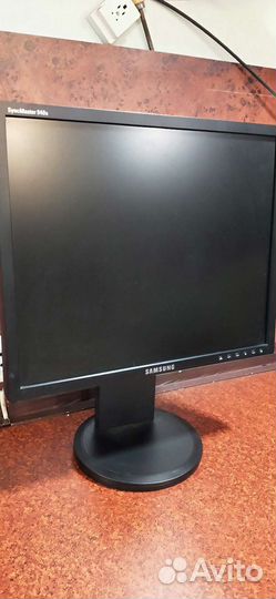 Монитор samsung