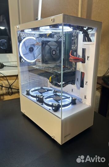 Игровой корпус для пк белый