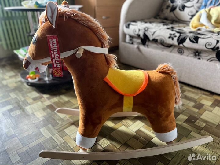 Детская качалка лошадь