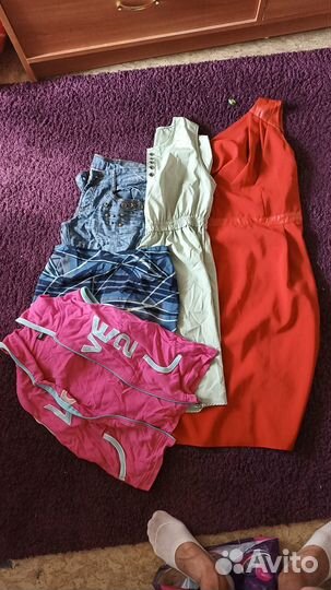 Отдам бесплатно женские вещи пакетом