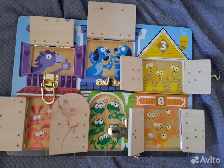 Бизиборд melissa&doug