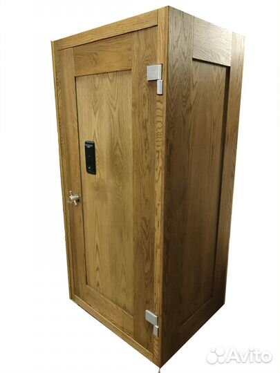 Оружейный сейф с биометрическим замком 