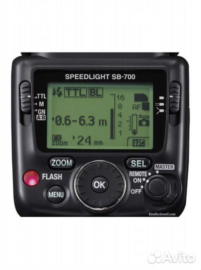 Вспышка Nikon Speedlight SB-700