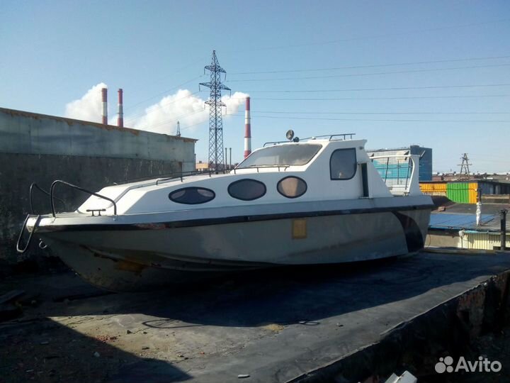 Катер 7.5м