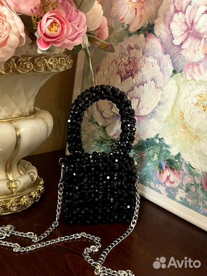 Сумка из бисера через плечо ручной работы