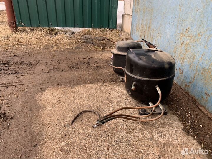 Холодильный компрессор