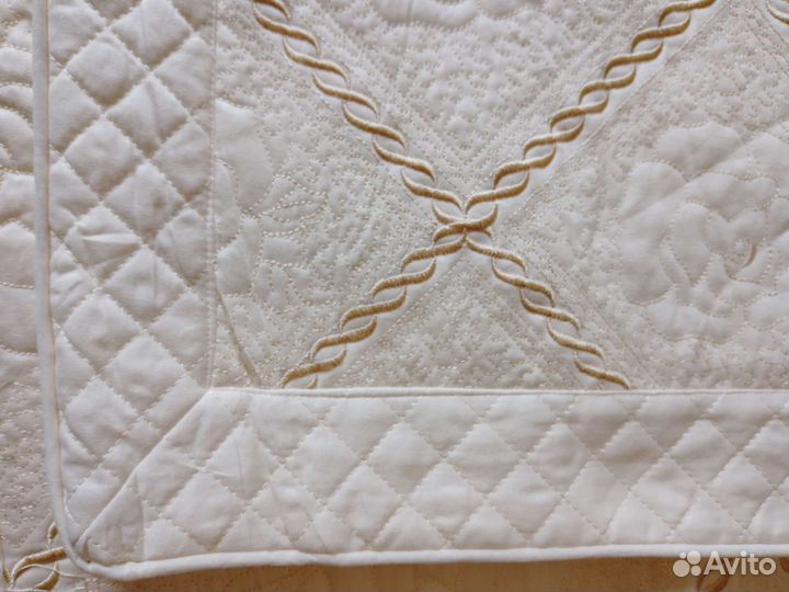 Новый комплект покрывало + 2 наволочки (сатин)