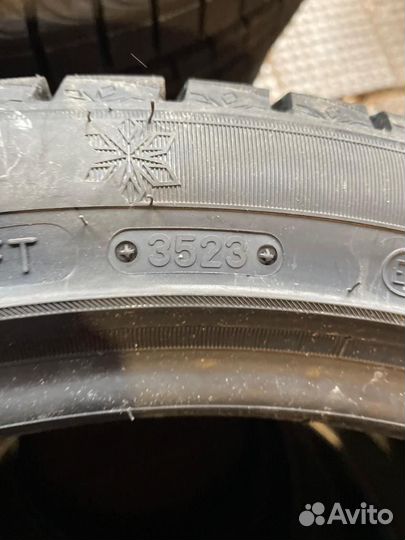 Triangle PL02 265/40 R20 104V