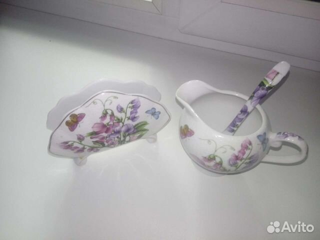 Молочник и салфетница