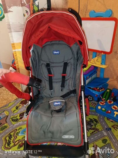 Прогулочная коляска трость