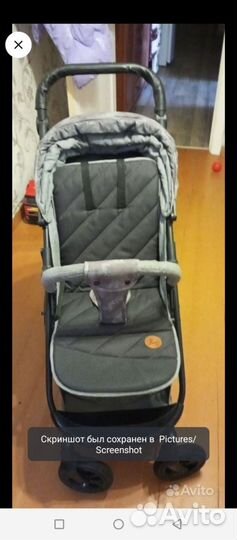 Прогулочная коляска с надувными колесами