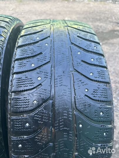 Bridgestone Ice Cruiser 7000 205/60 R16 92T