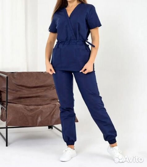 Медицинский костюм женский