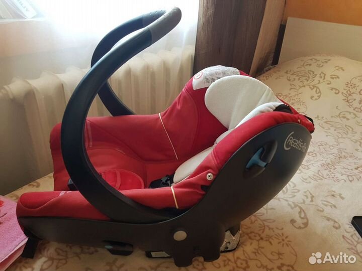 Автокресло 0+ bebe confort streety fix с базой