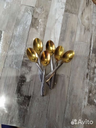 Набор ложек с позолотой