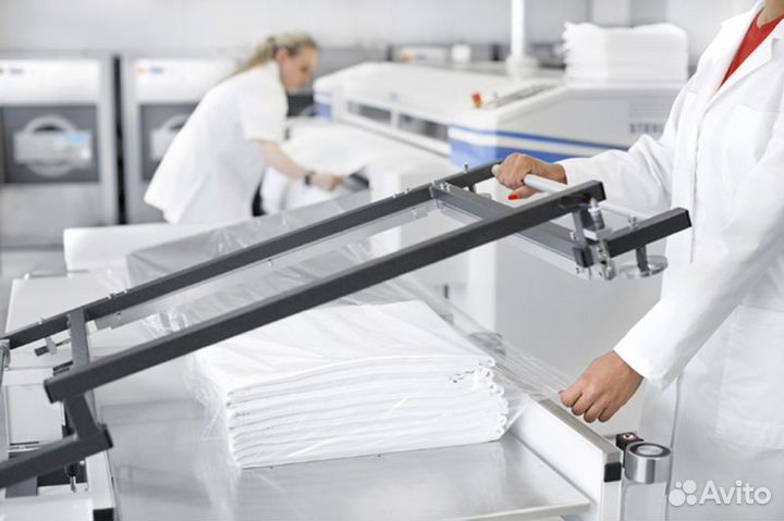 Упаковщик постельного ржд Вахта в Москве с прожив