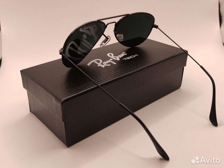 Солнцезащитные очки ray ban