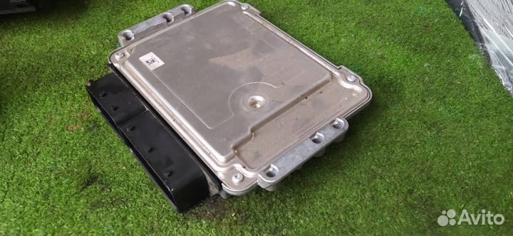 Блок управления двс Volvo V70 B4204T7 2011