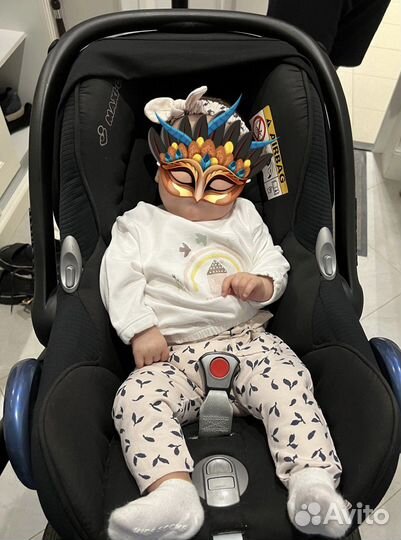 Автолюлька maxi cosi cabriofix с базой isofix