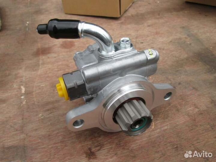 Насос гидроусилителя Toyota Hilux Surf KZN185