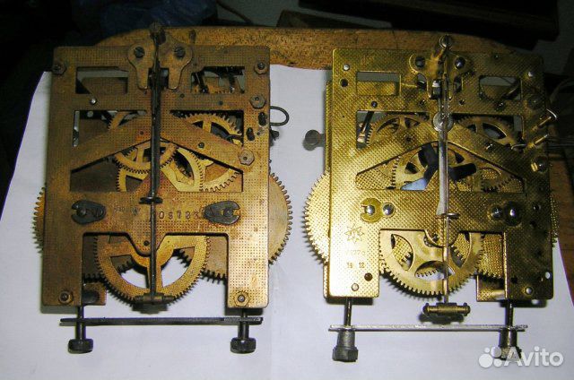 Сломались настенные часы с боем и без